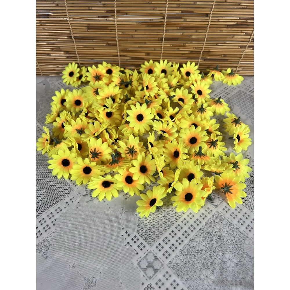 100pcs Artificial Daisies Flower Heads,1.37x1.37x0.78 Inch Fake /Light Yellow
